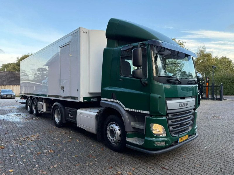 DAF CF 290 + HTF Refrigerated Trailer PTO Powered cooling engine Dhollandia 3000KG EN Truck/Trailer 470,496KM