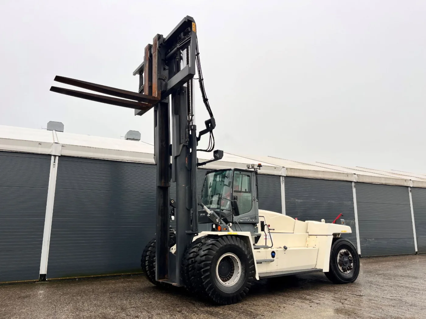 Kalmar DCG330-12LB - 8