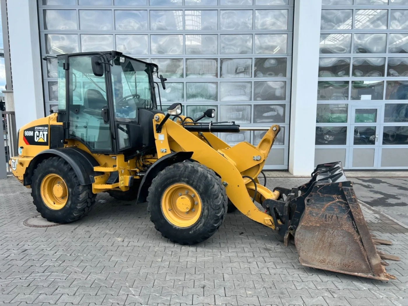 Cat 908M / 2.997h / Gabel / Schaufel - 2