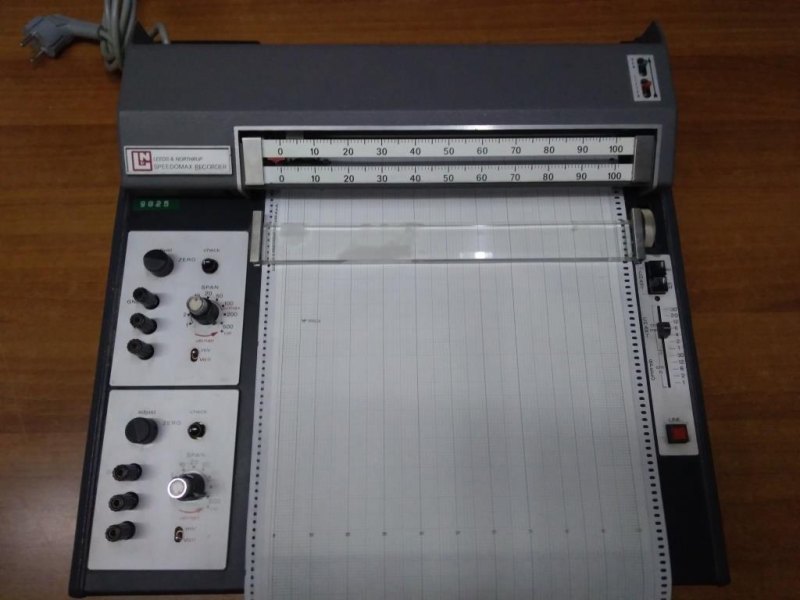 REGISTRATORE DI GRAFICI – LEEDS & NORTHRUP ITALIANA – MOD. SPEEDOMAX XL 682