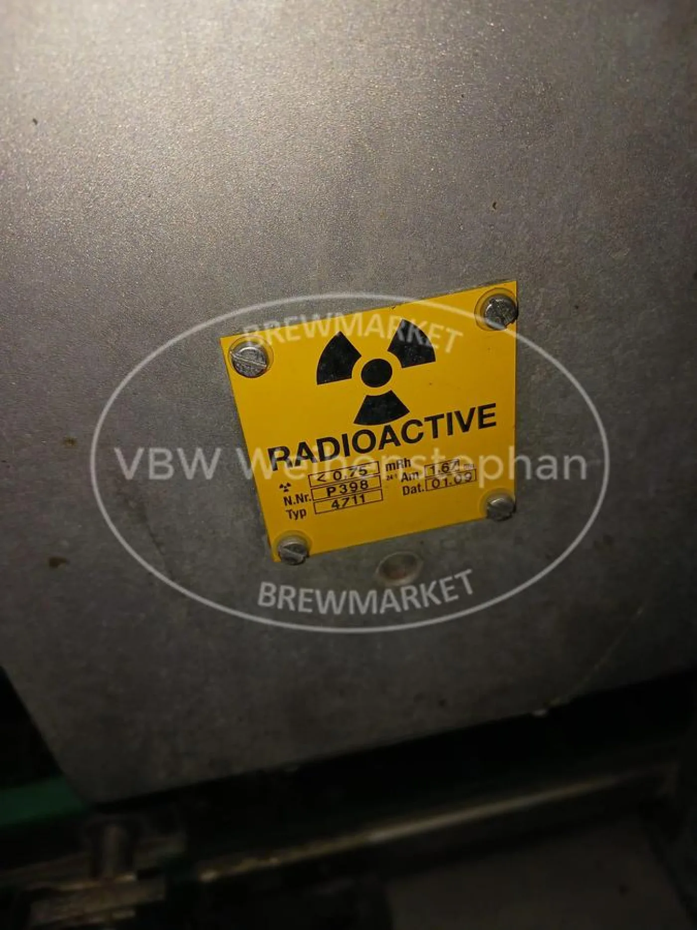 Level, label and closure inspection - 4