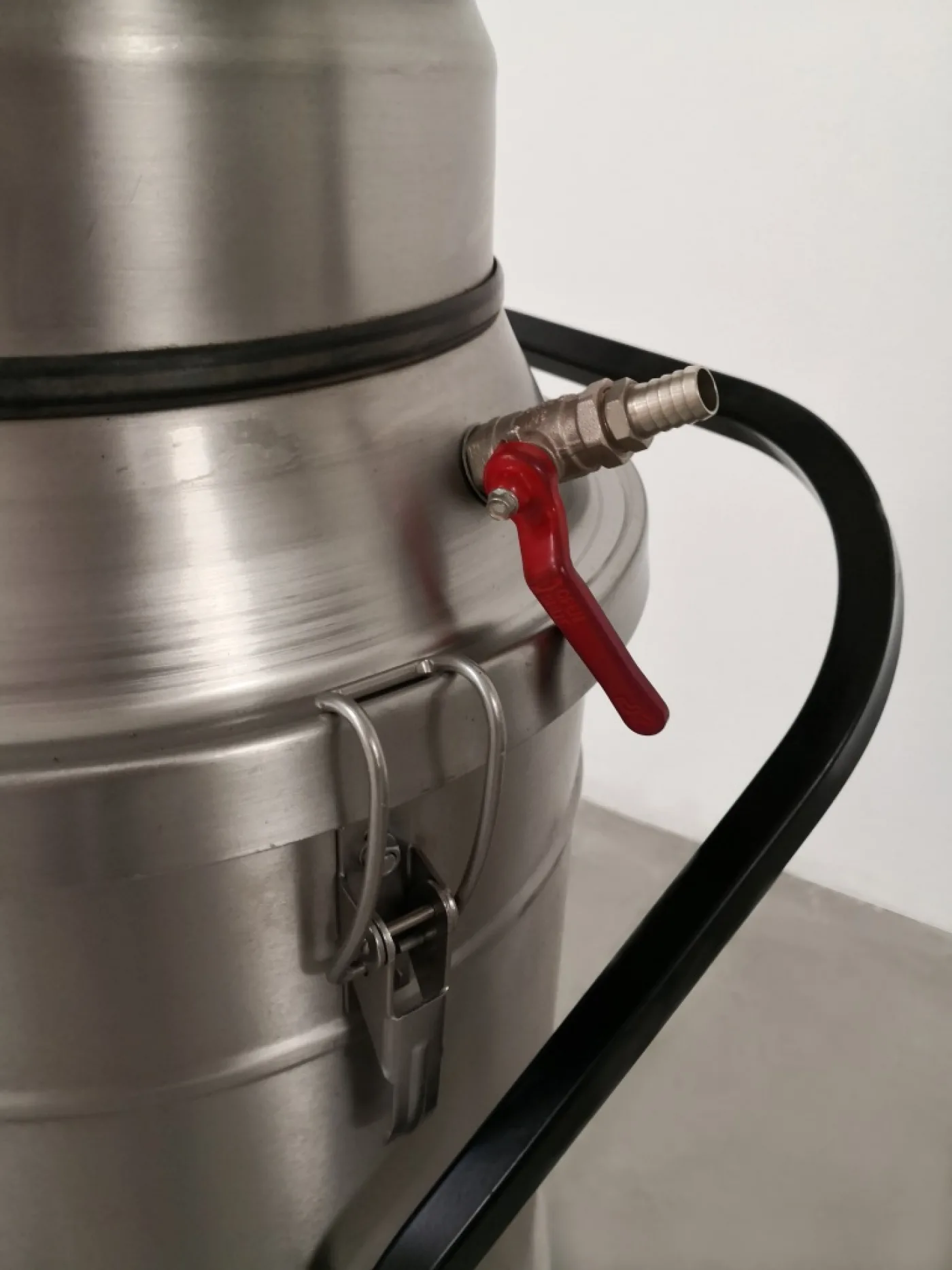 ASPIRATORE AD ARIA COMPRESSA – NILFISK CFM – MOD. A15 - 6
