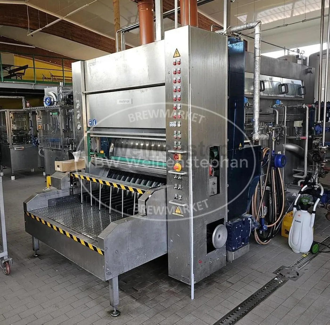 Bottle cleaning system - 1