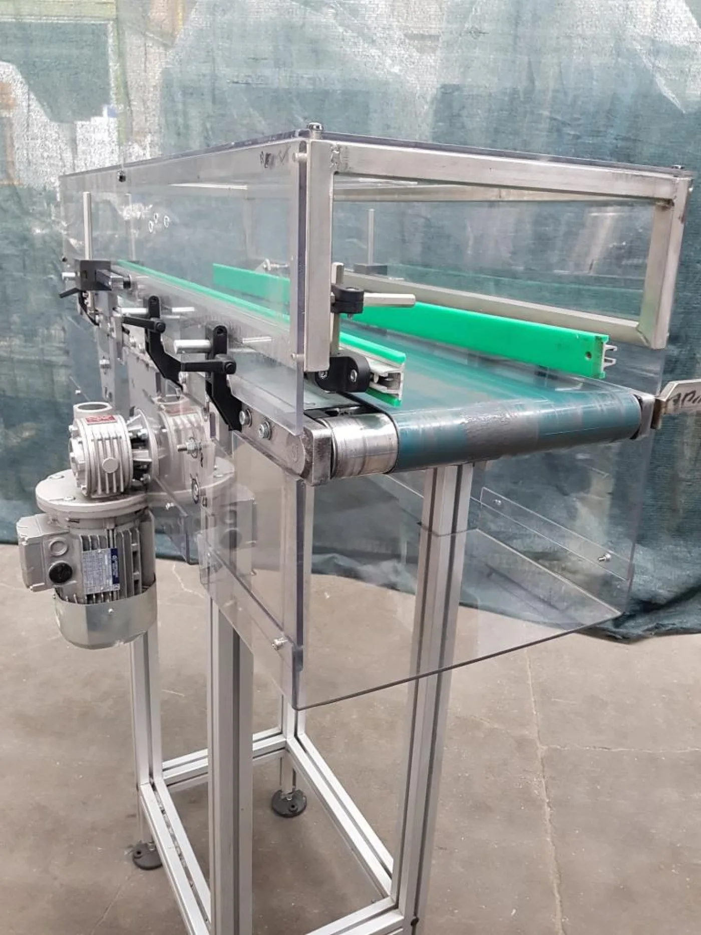 NASTRO A TAPPETO MOTORIZZATO CON VARIATORE DI VELOCITÀ - 5