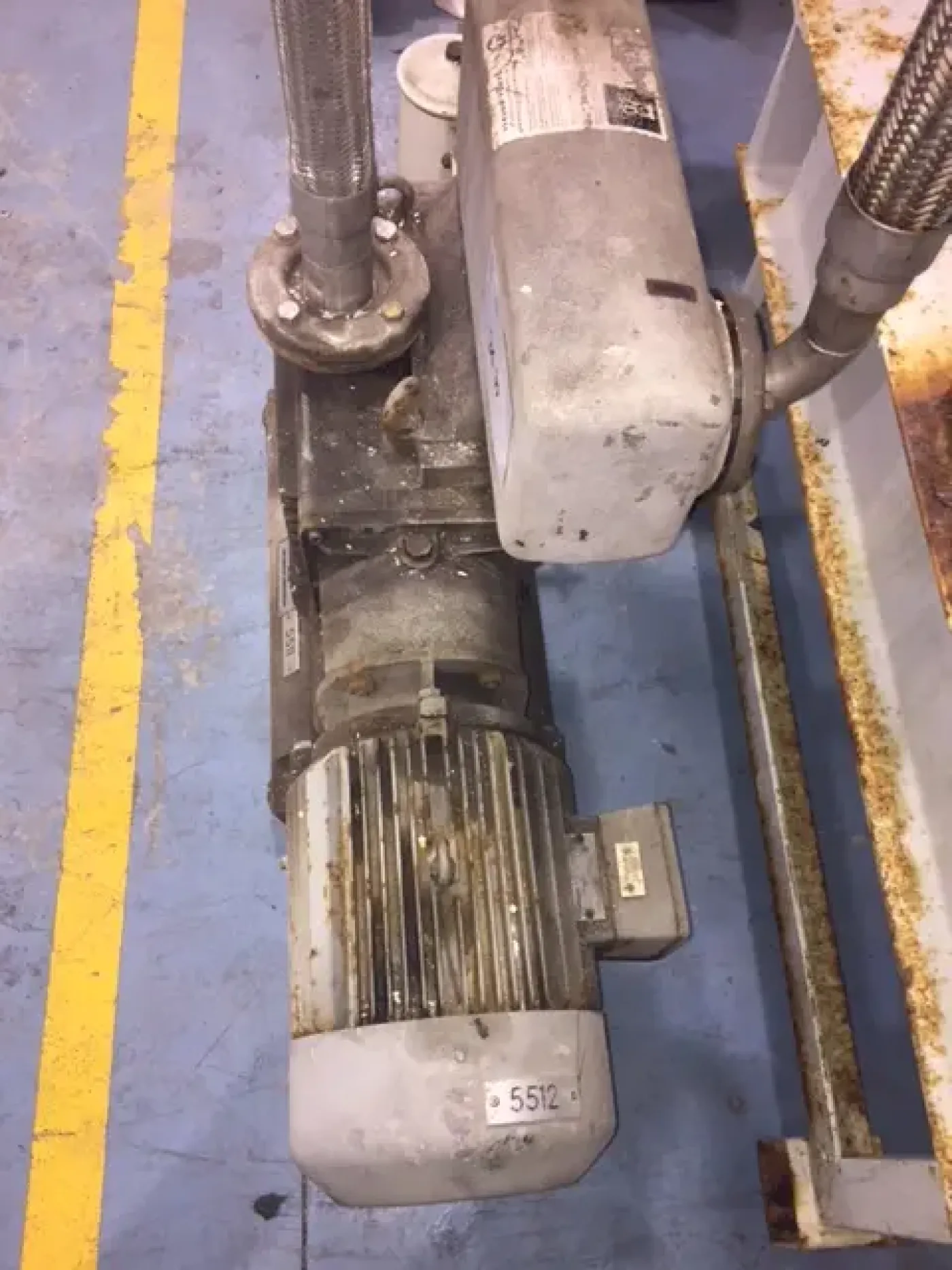 USED LEYBOLD E 150 VACUUM PUMP - 5