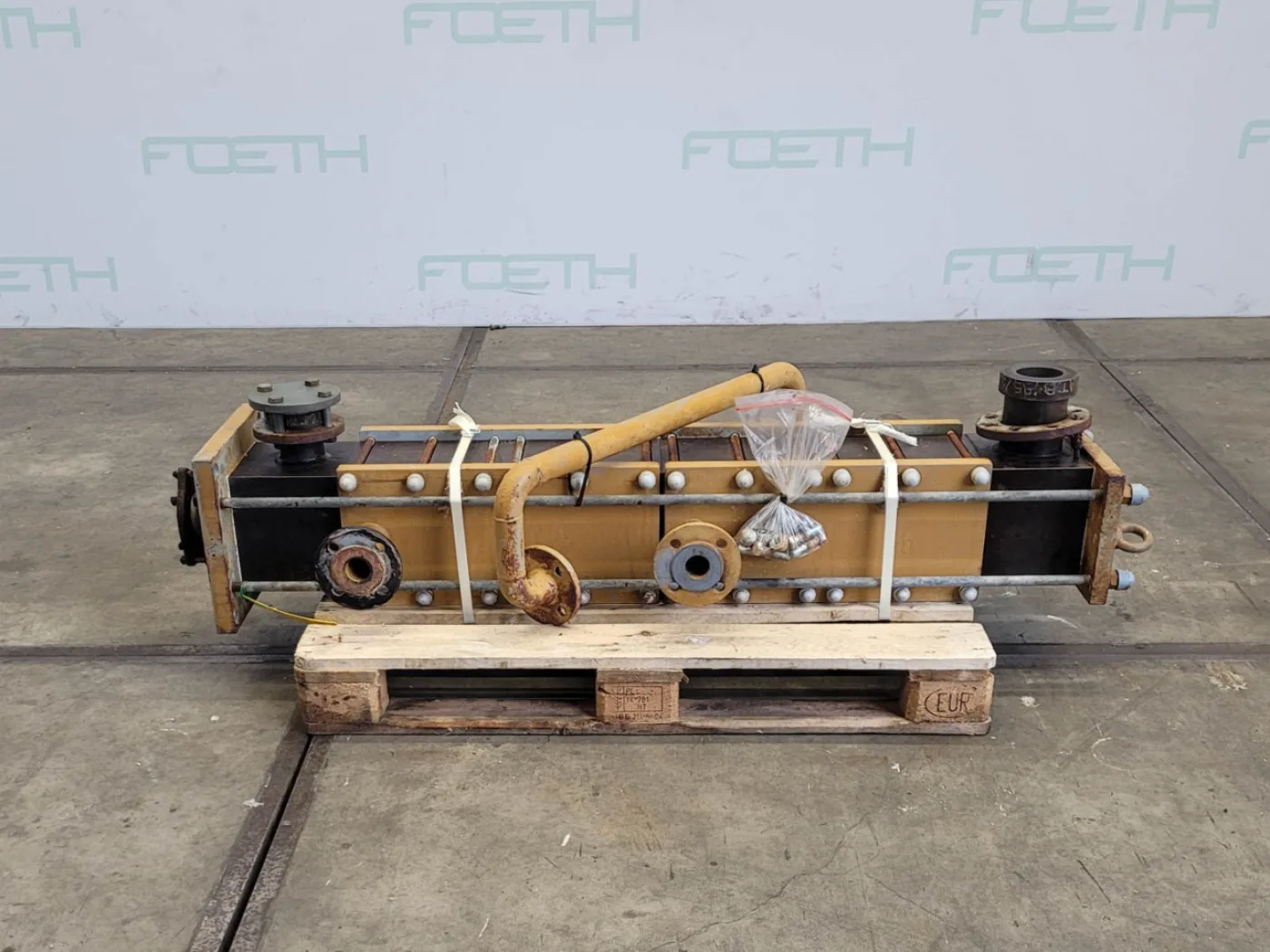Vicarb Deutschland GmbH "Block Graphite" 2m² - Shell and tube heat exchanger - 3