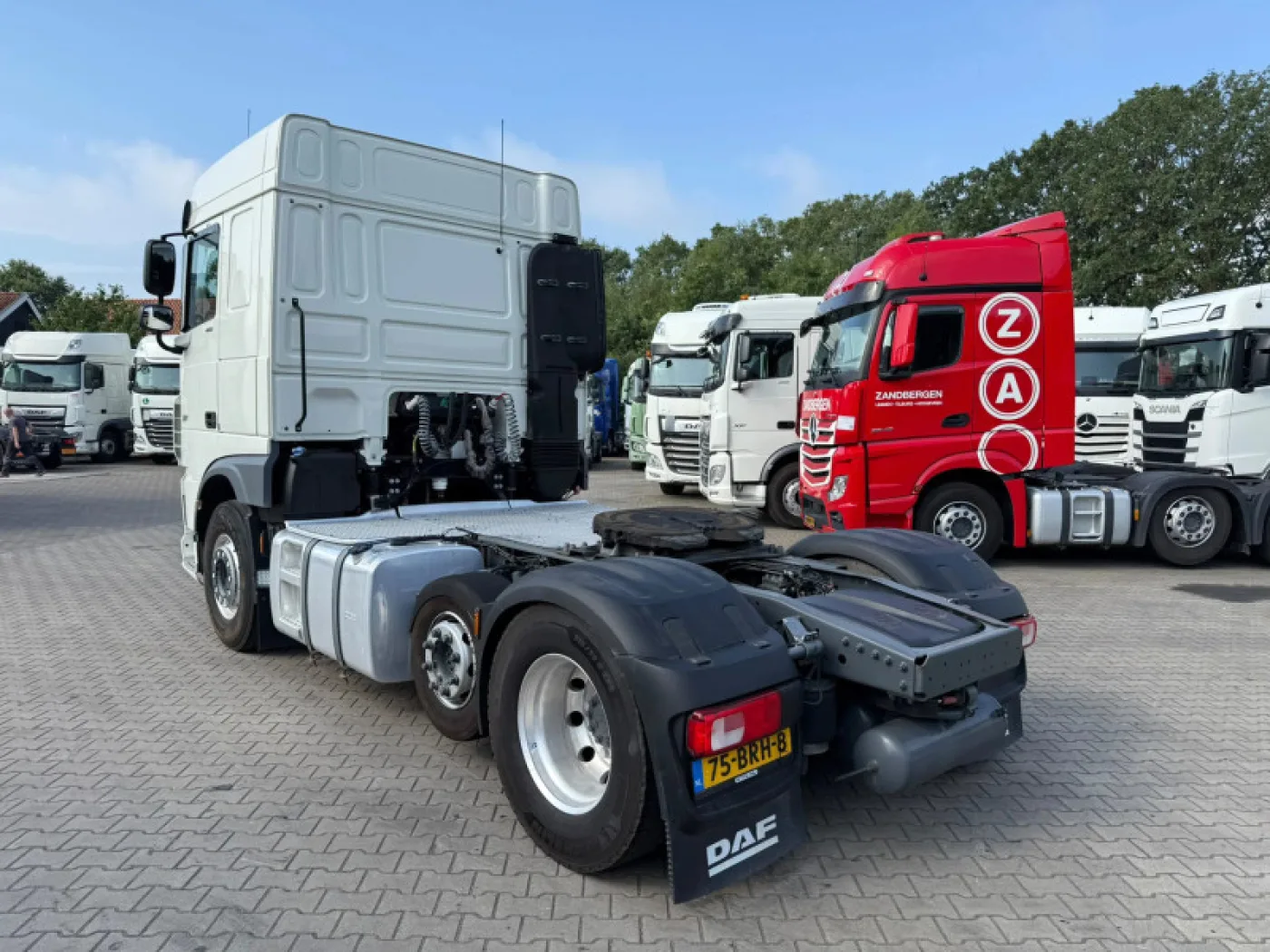 DAF XF 480 6X2 FTP Space Cab Midlift Stand-alone A/C Alcoa 412,081 km NL Truck - 2