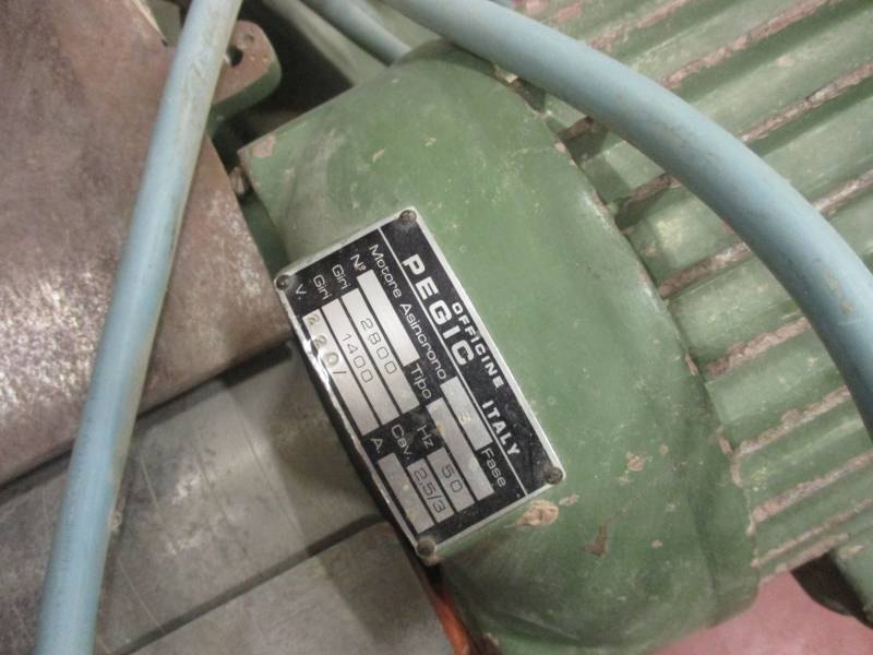 LEVIGATRICE A NASTRO PEGIC CON DISCO ABRASIVO TRIFASE