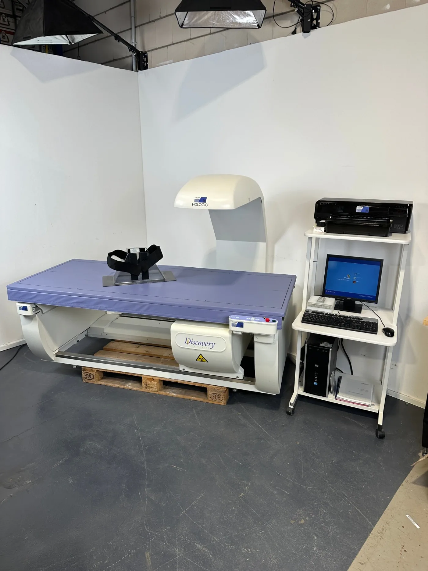 Hologic QDR Discovery Wi Röntgen Densitometer Knochendichtemessplatz - 1
