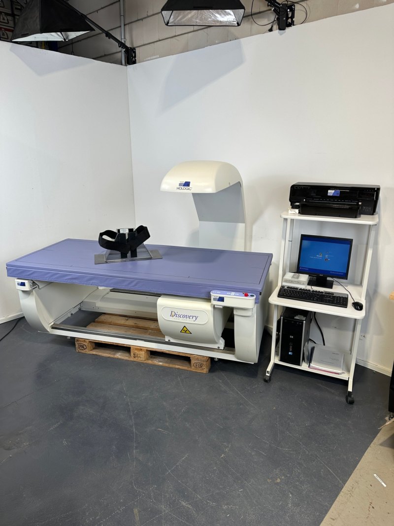 Hologic QDR Discovery Wi Röntgen Densitometer Knochendichtemessplatz