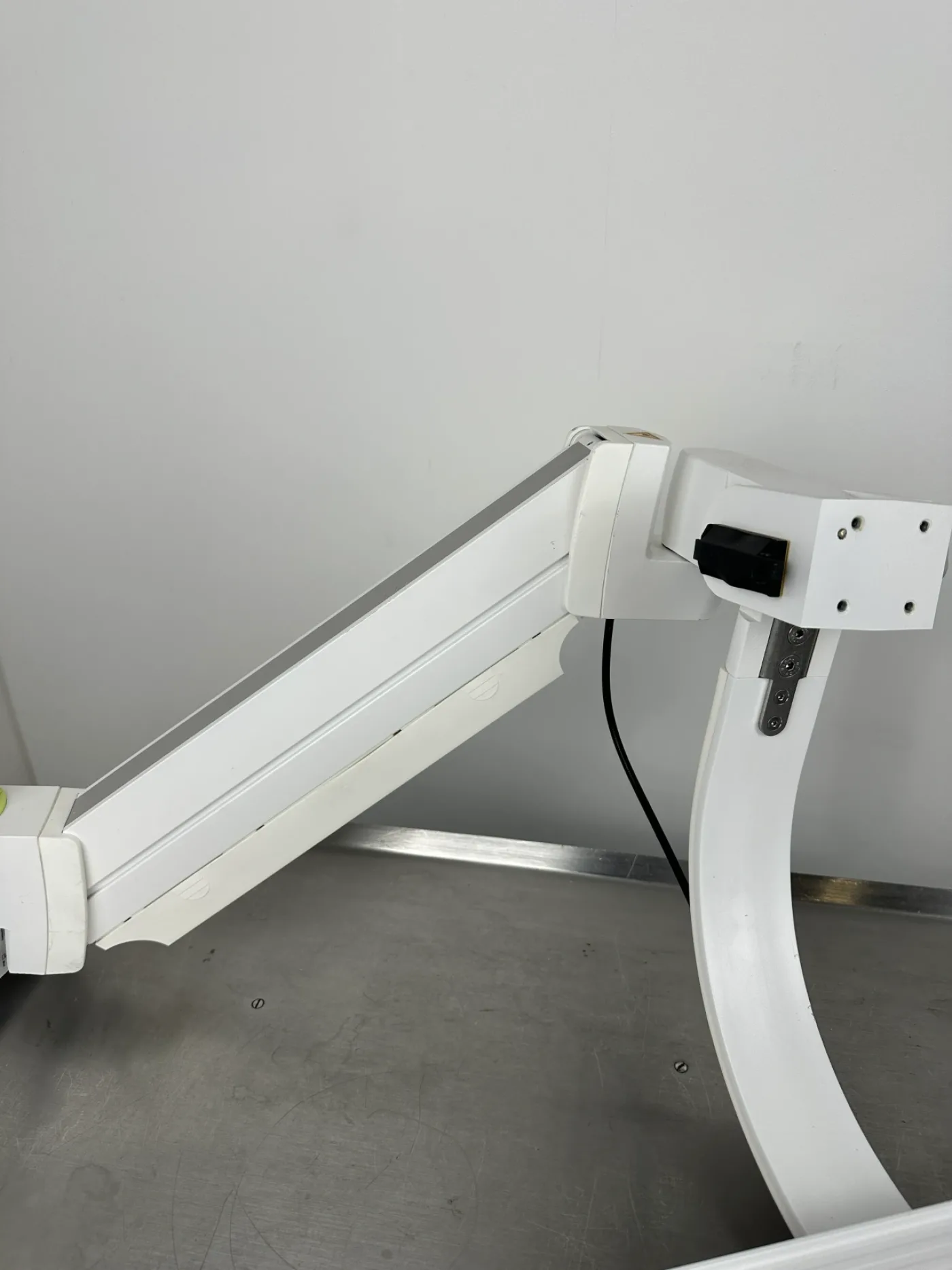 Dräger GCX G25784-01 Tastaturablage mit Auszug und Monitorhalter 35cm Ausleger - 6