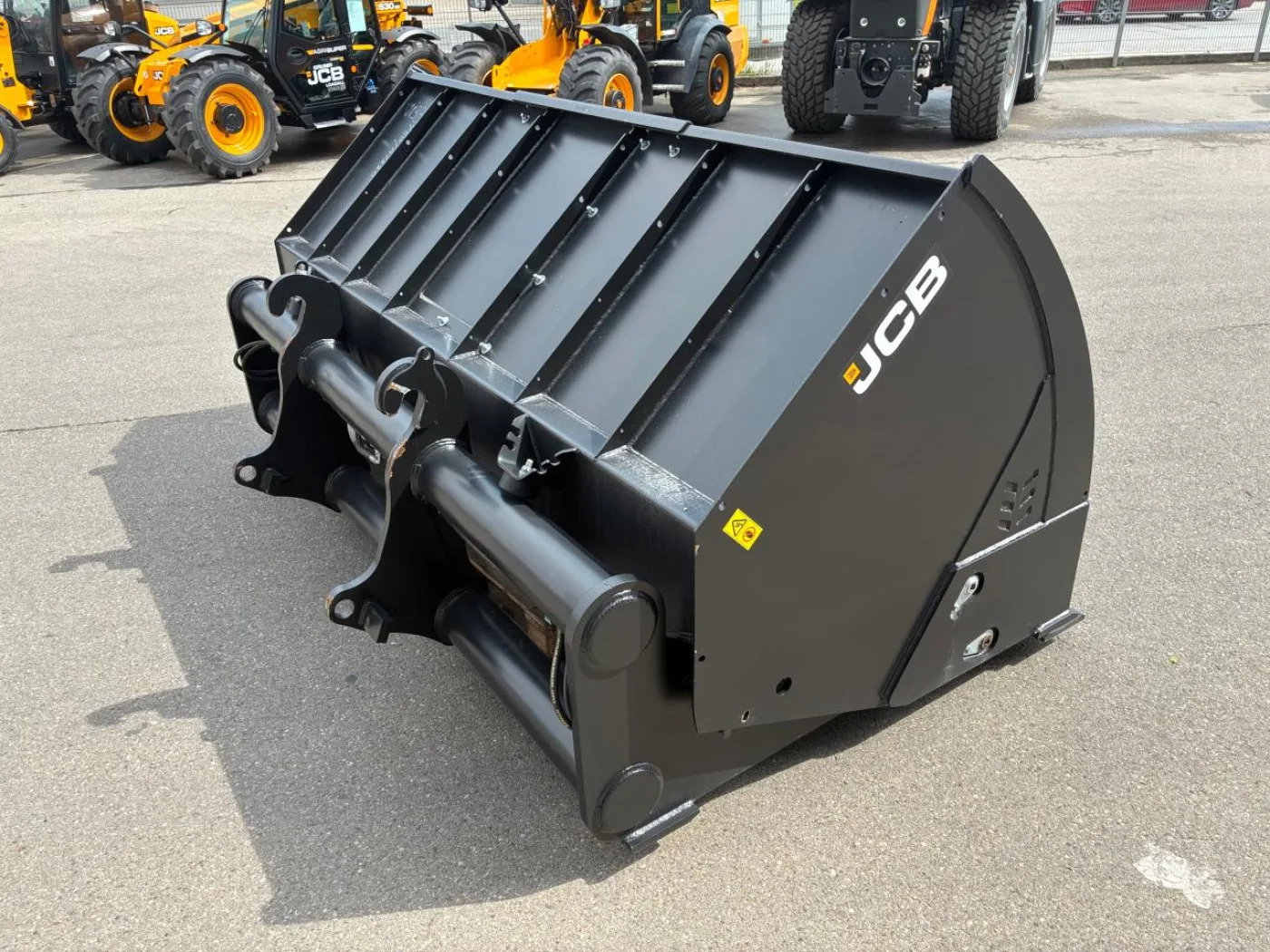 Arbeitsgerät JCB Anbaugeräte Hochkippschaufel980/A1220 - 4