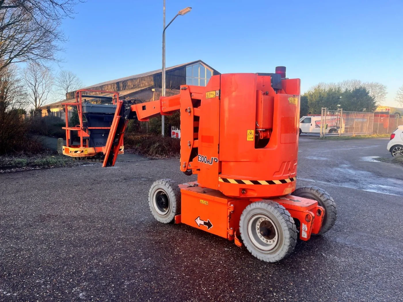 JLG E300AJP - 4
