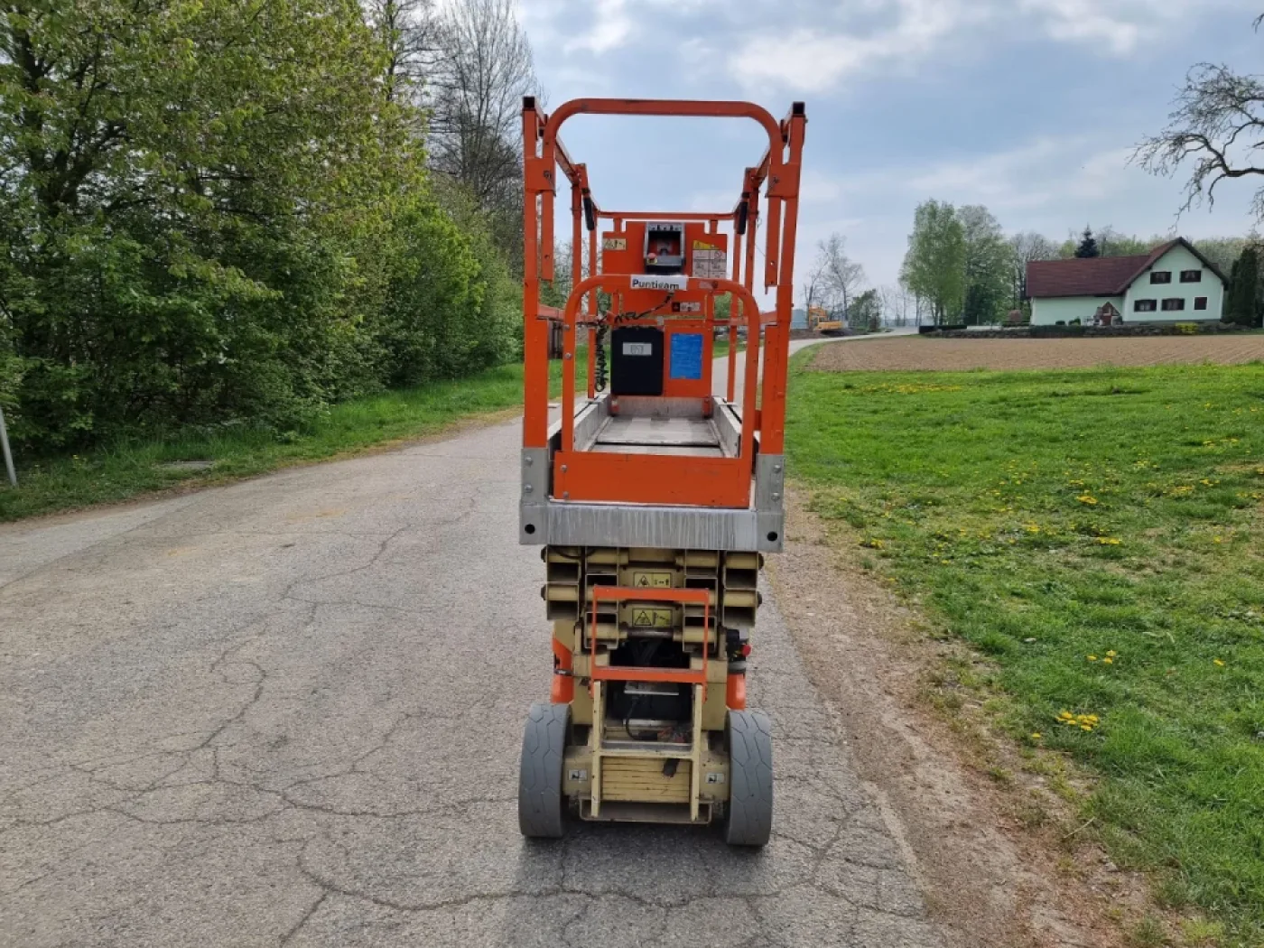 JLG - 2030 ES - 8