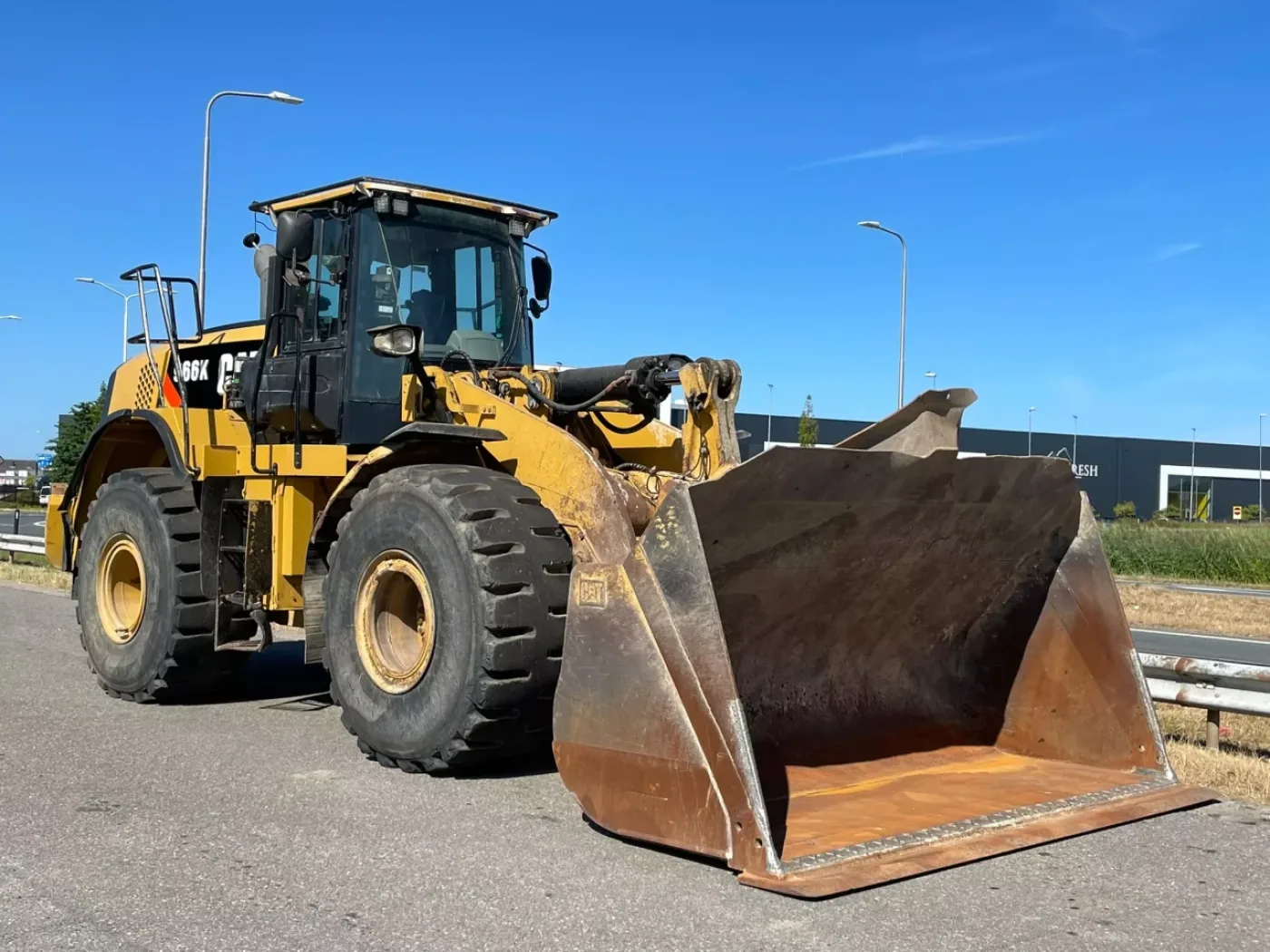 Caterpillar 966K - 7