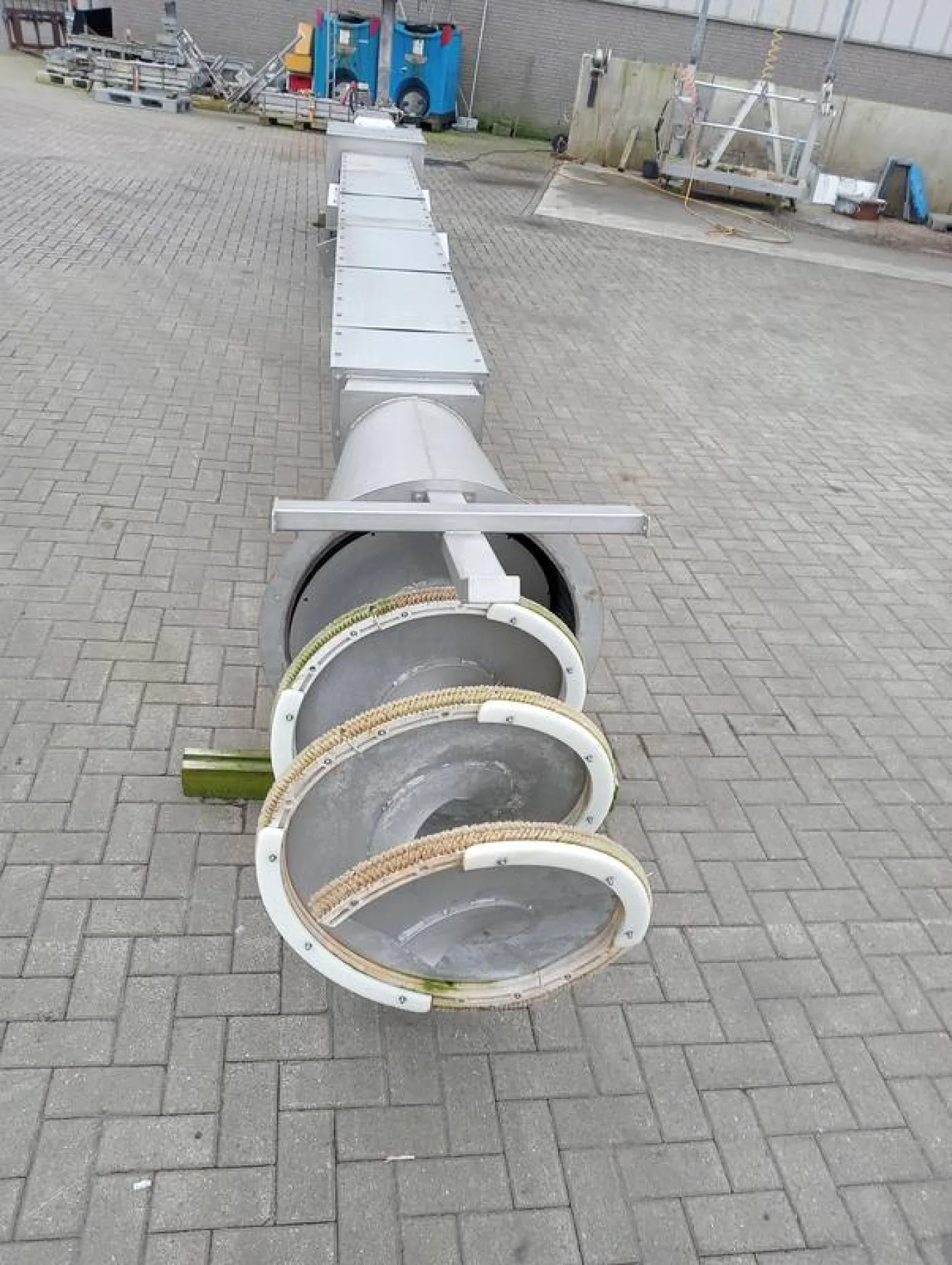 Screw Separator and Conveyor for feathers - 6