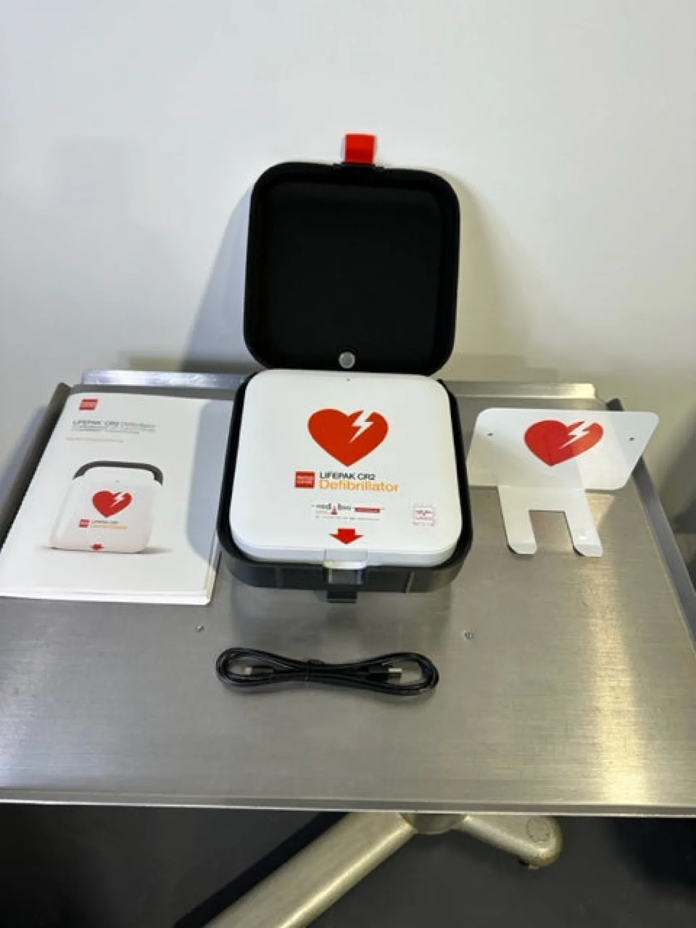 Physio Control Lifepak CR2 Defibrillator (AED) - 3