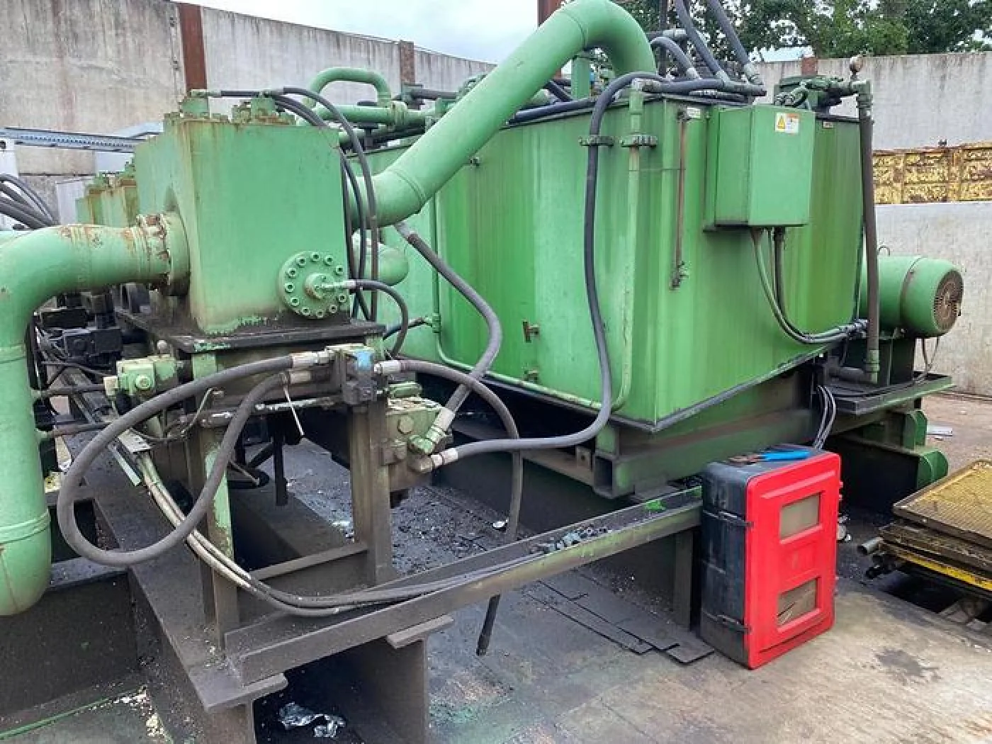 2009 Harris TGS 220 B2 Ferrous Metal Baler - 5