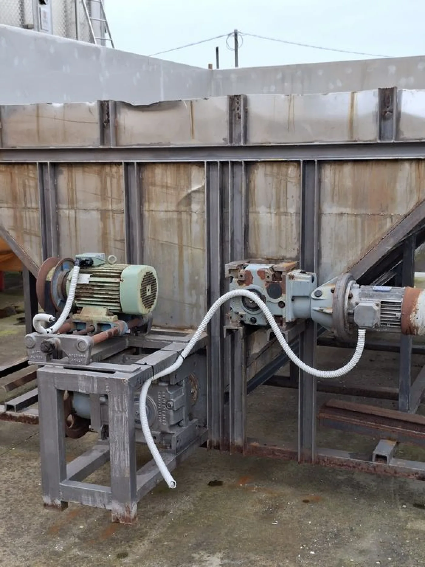 HOPPER / CONVEYOR FOR GRAPES MADE OF STAINLESS STEEL SHEET, SECOND HAND MACHINE - 3
