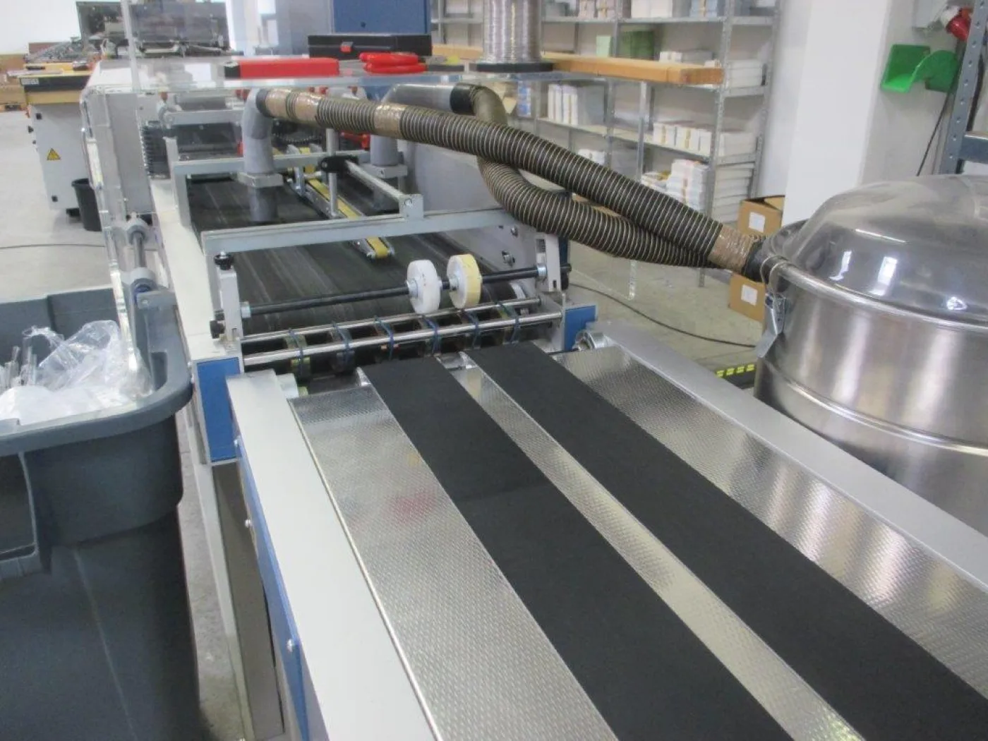 Verpackungsautomat Pfankuch VP-4502 mit Übergabestation ST 450 - 6