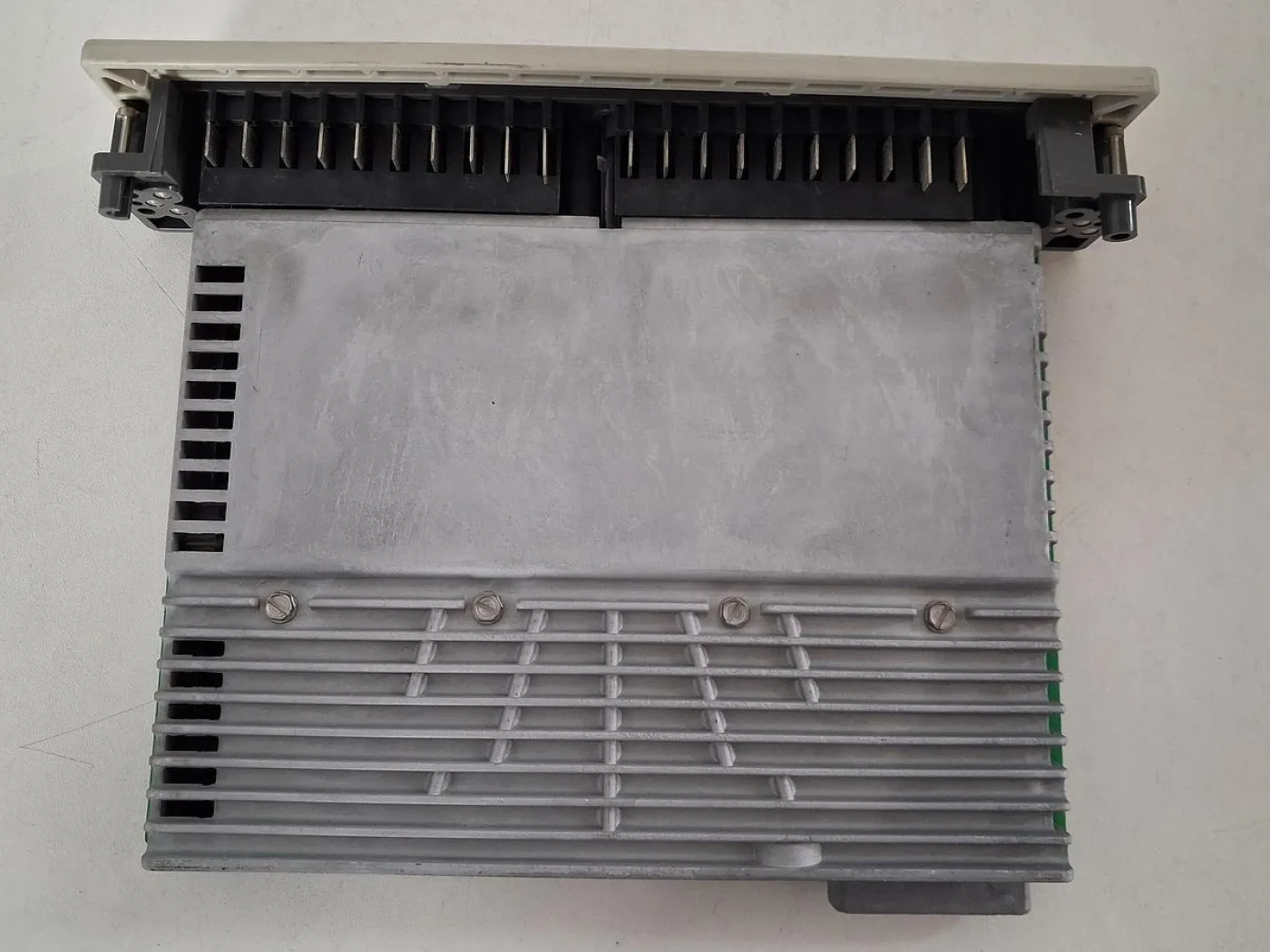 Modicon AS-B820-016 Digital Output Module - 7