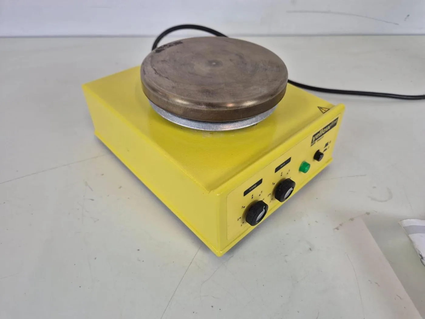 IKA Werke Yellowline MSH Basic S2 magnetic stirrer - 1