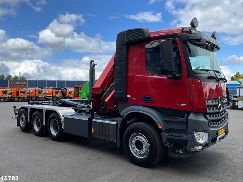 Mercedes-Benz Arocs 3251 8x4 Euro 6 HMF 26 Tonmeter laadkraan