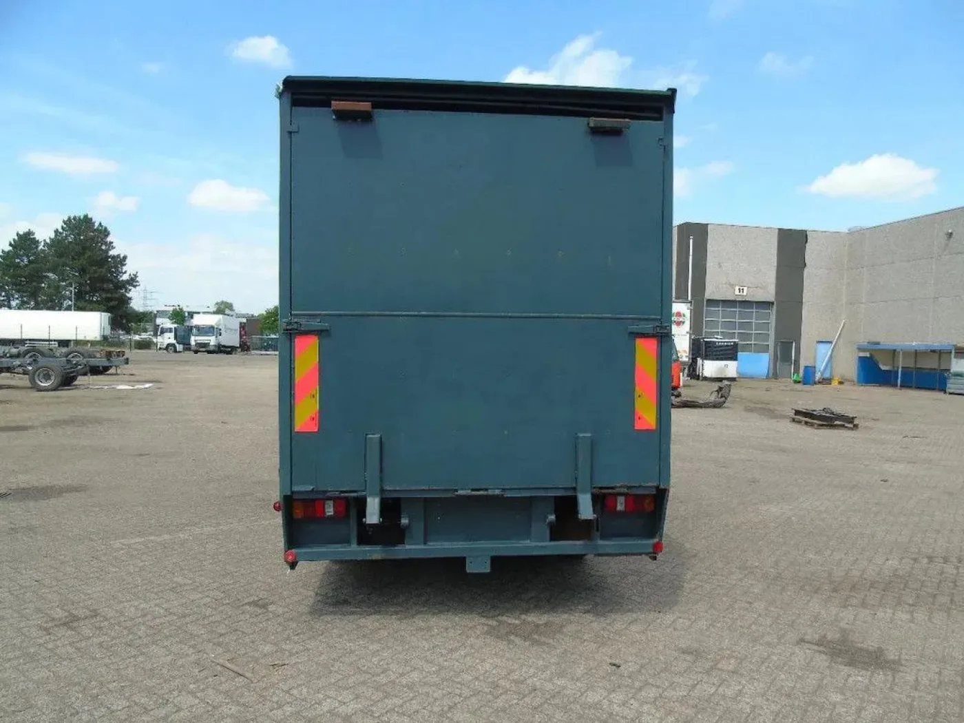 MAN 10 S Fl .150 + 2-3 Horses + Manual - 8