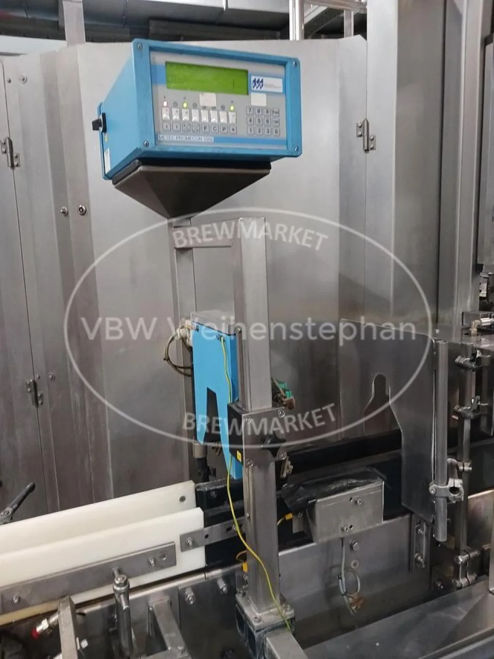 Fill level inspection for bottles
