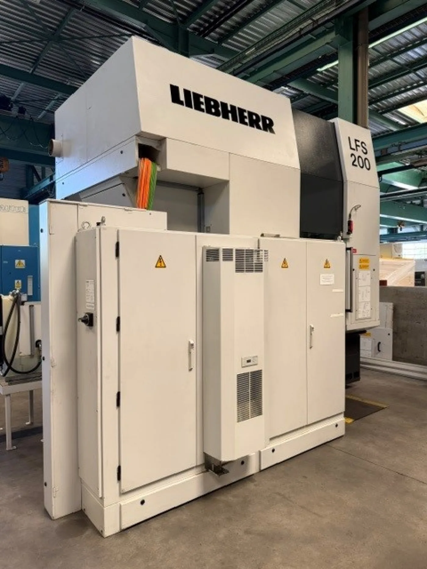 CNC Gear Shaping Machine – LIEBHERR LFS200 - 4