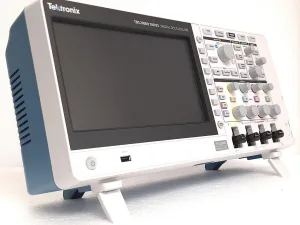 Tektronix TBS2204B