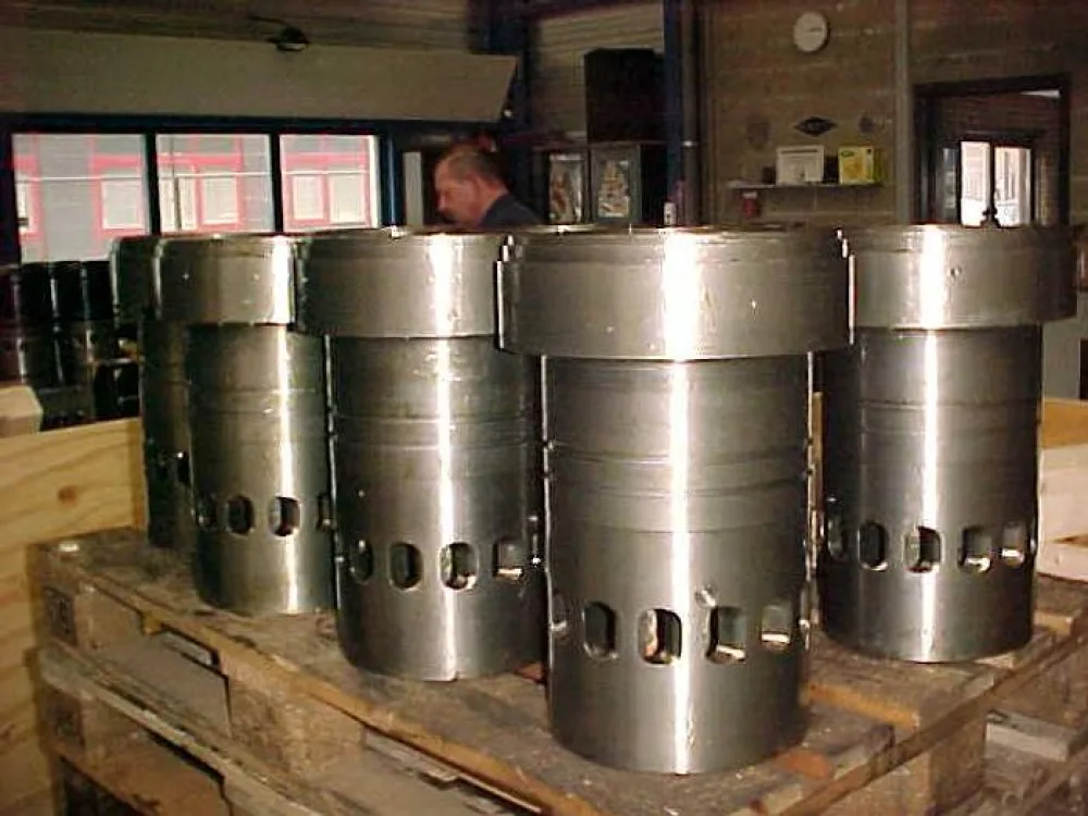 CYLINDER LINERS BOLNES DNL 190/600
