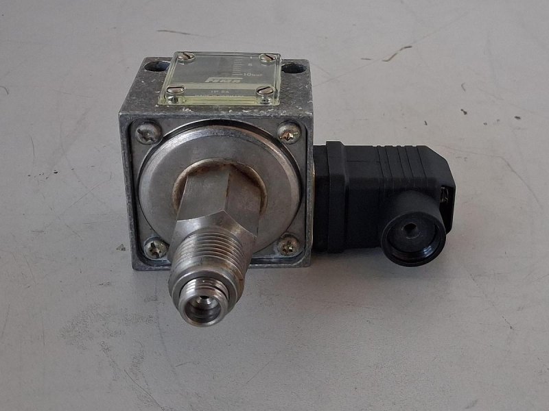 FeMA Pressure Switch 0–10 bar