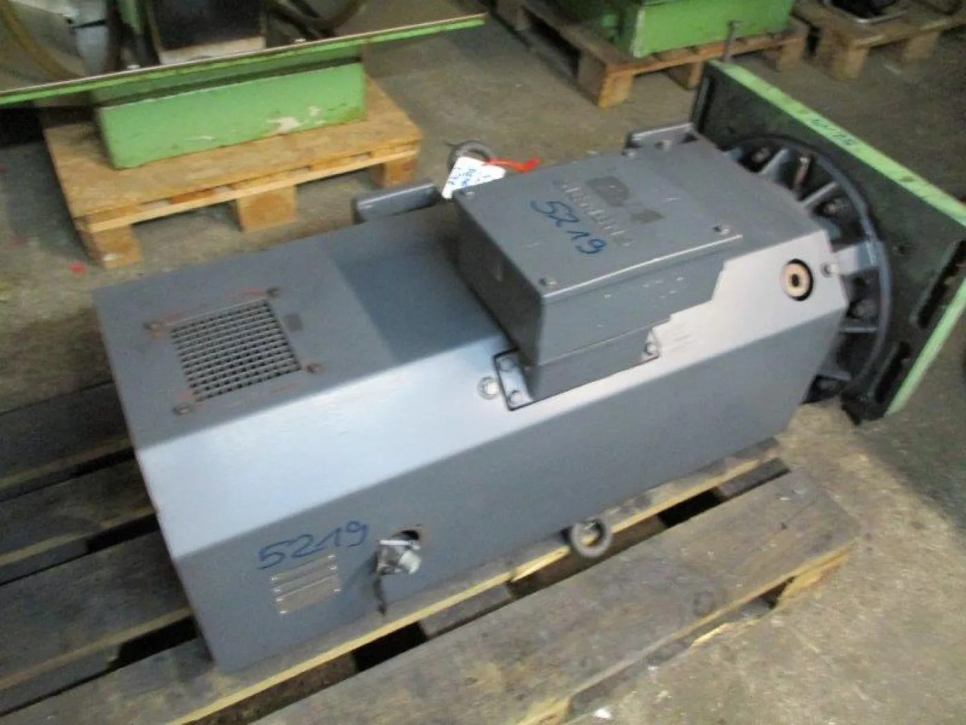 1PH6 206-4NE49-Z SIEMENS - 3