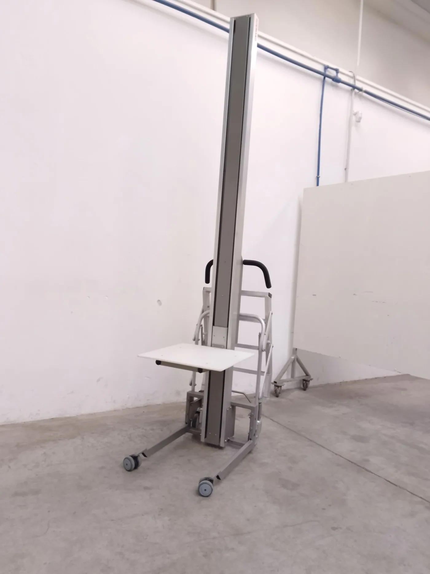 CARRELLO ELEVATORE CON PIATTAFORMA – HOVMAND – MOD. S-2409 - 2