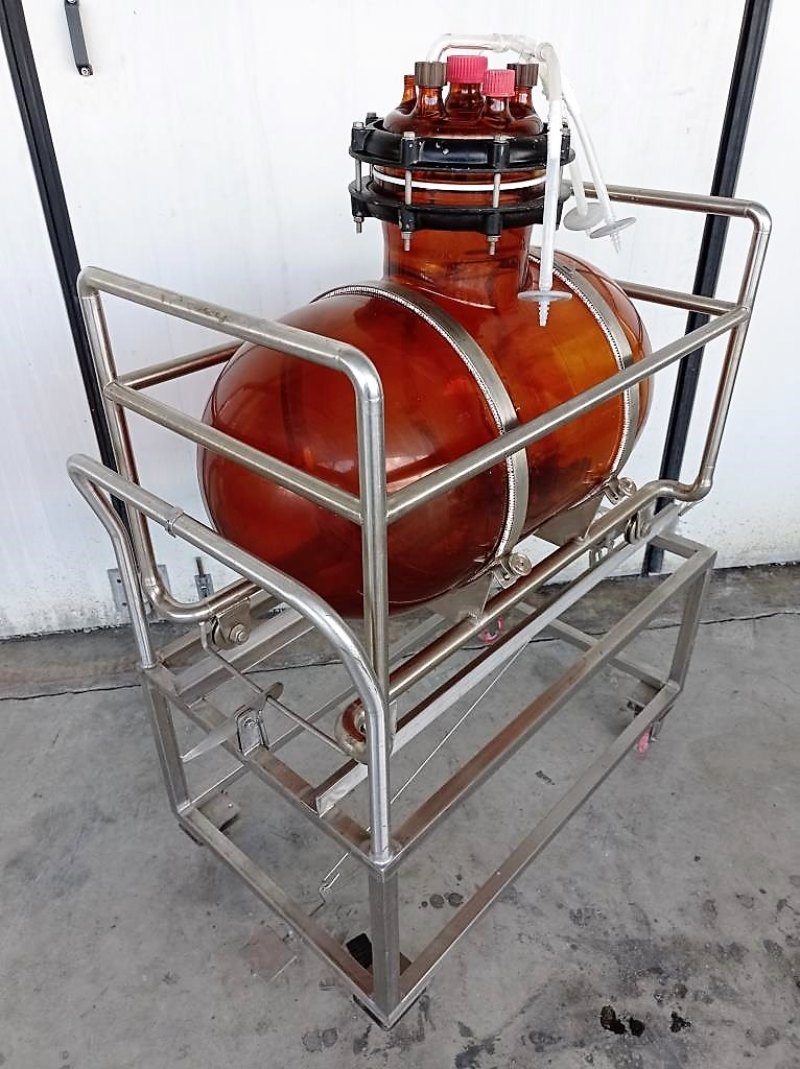 SERBATOIO IN VETRO CARRELLATO – MOD. 100 LT