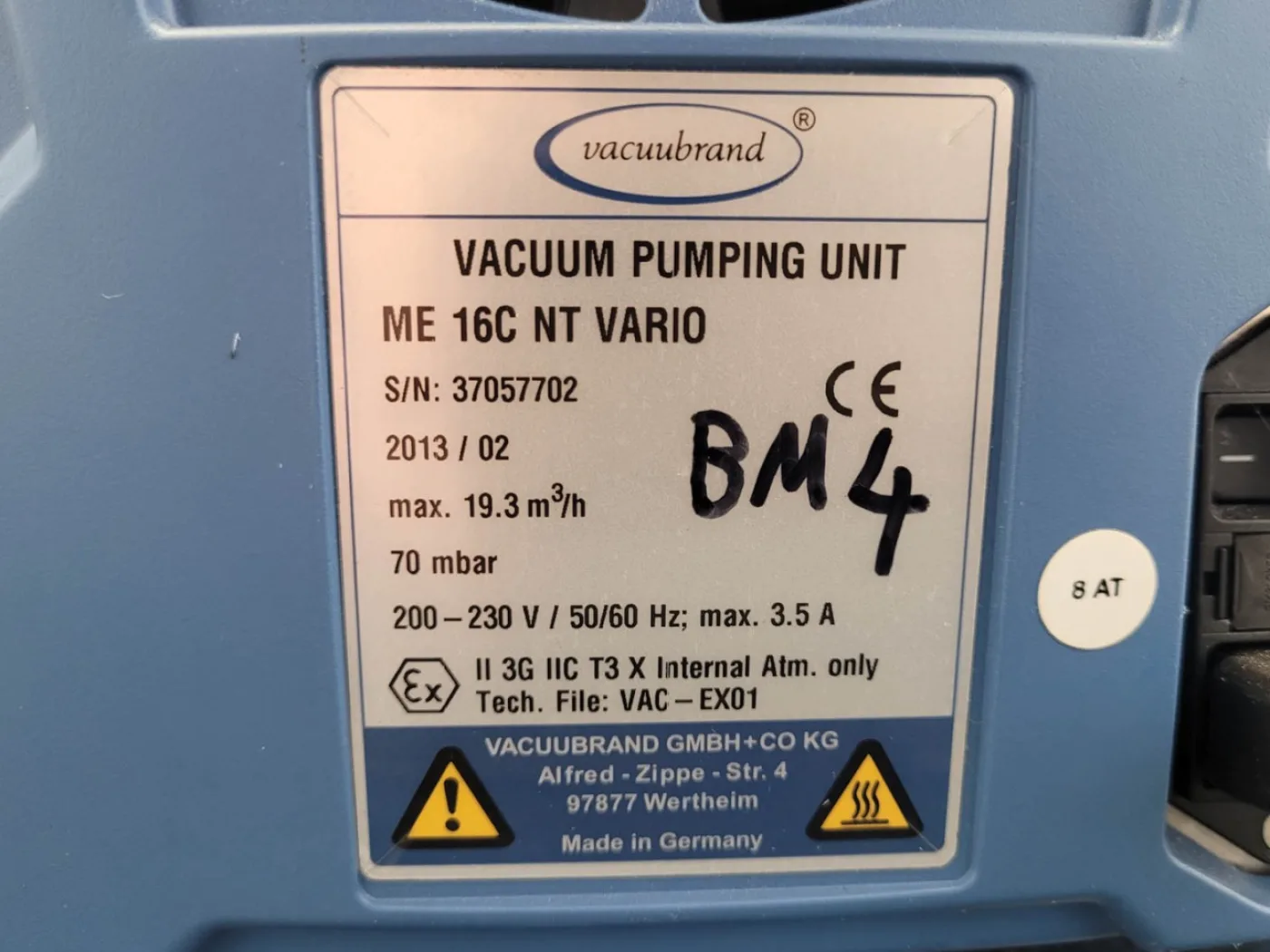Vacuubrand ME 16C NT Vario - Vacuum pump - 8