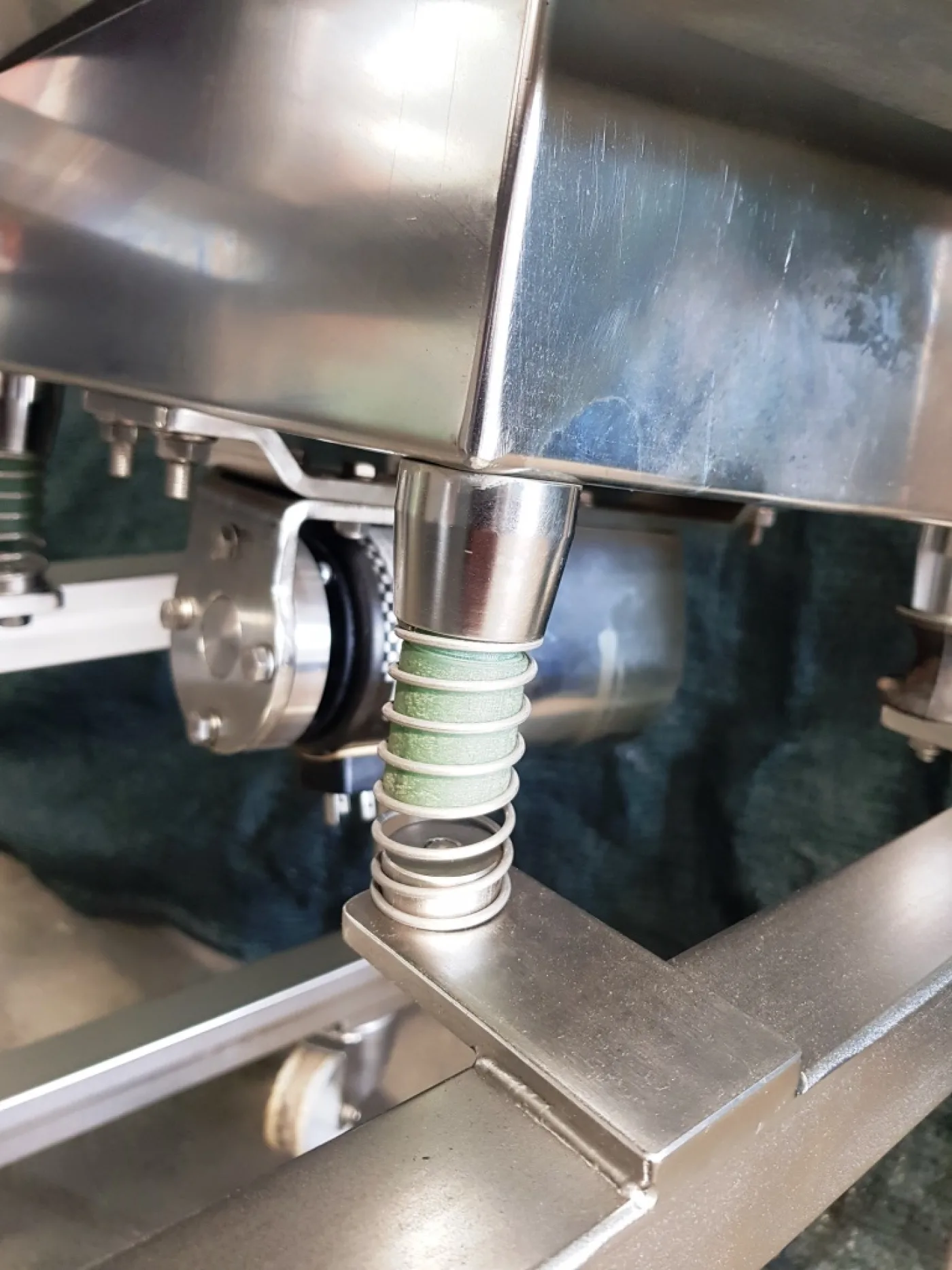 ALIMENTATORE VIBRANTE PER COMPRESSE – RITTAL - 5