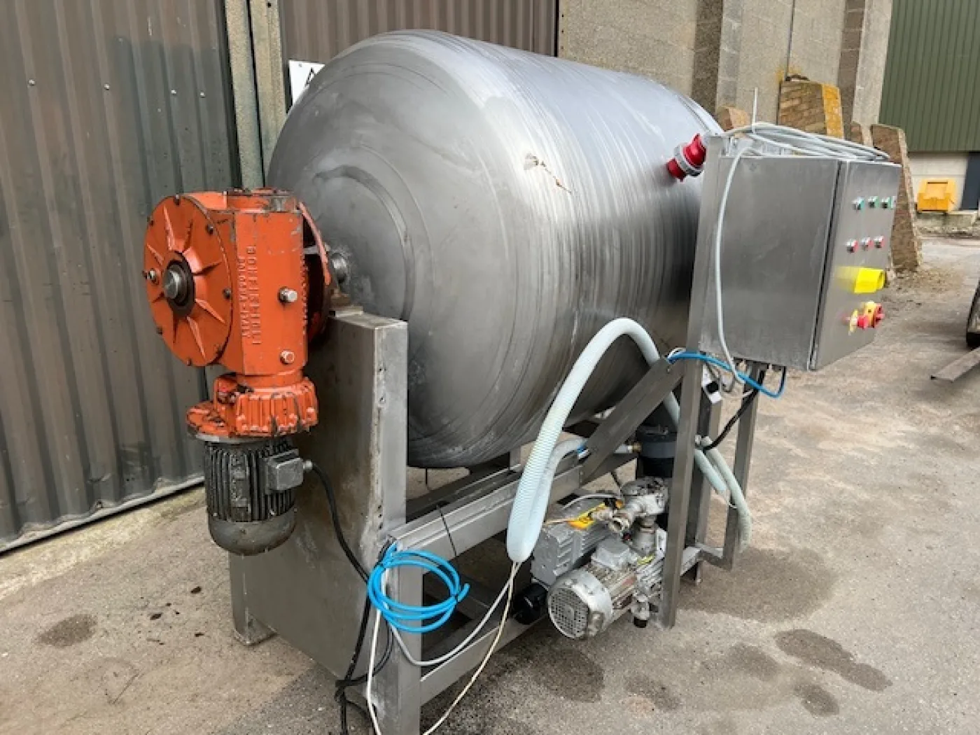 700ltr Vacuum Tumbler - 6