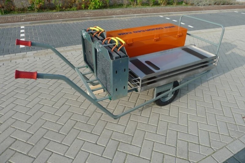 Transport Trolley for Tubes and Tools