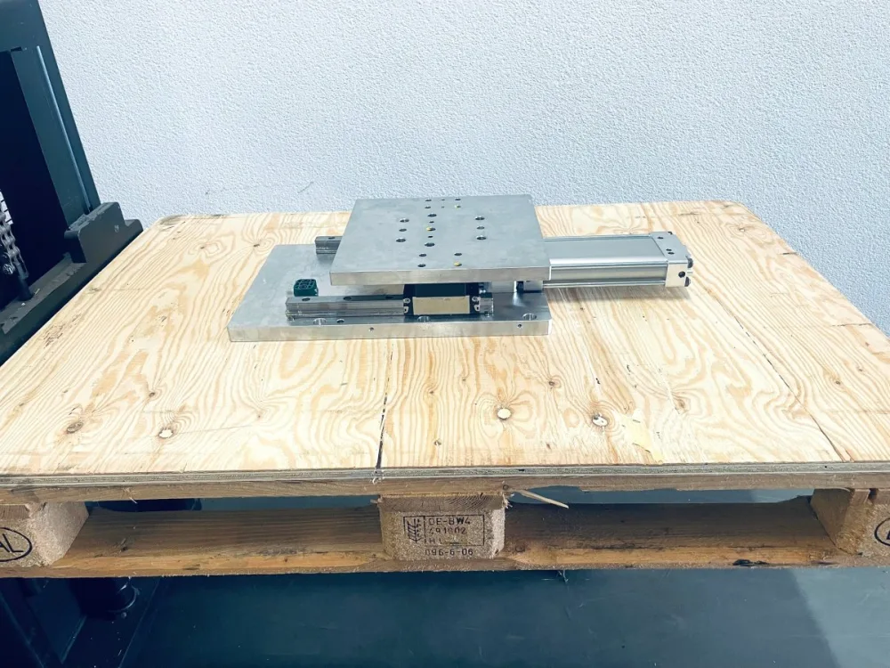 Tünkers Pneumatische Lineareinheit LE100-150 VRL SB T02
