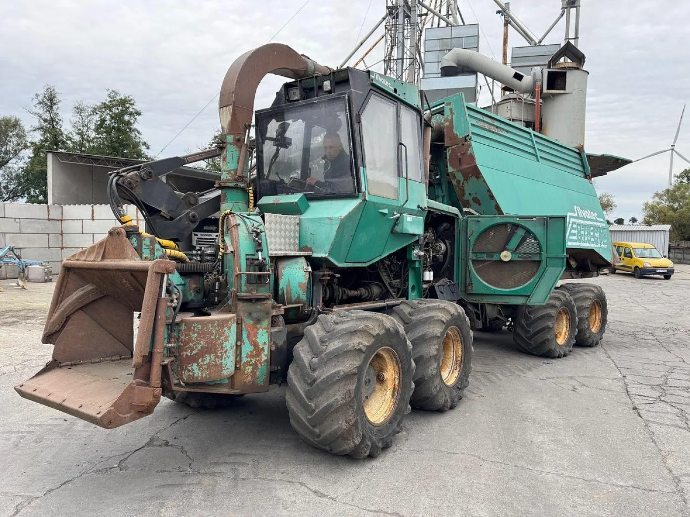 2006 Silvatec 878 CH Mobile Chipper - 2