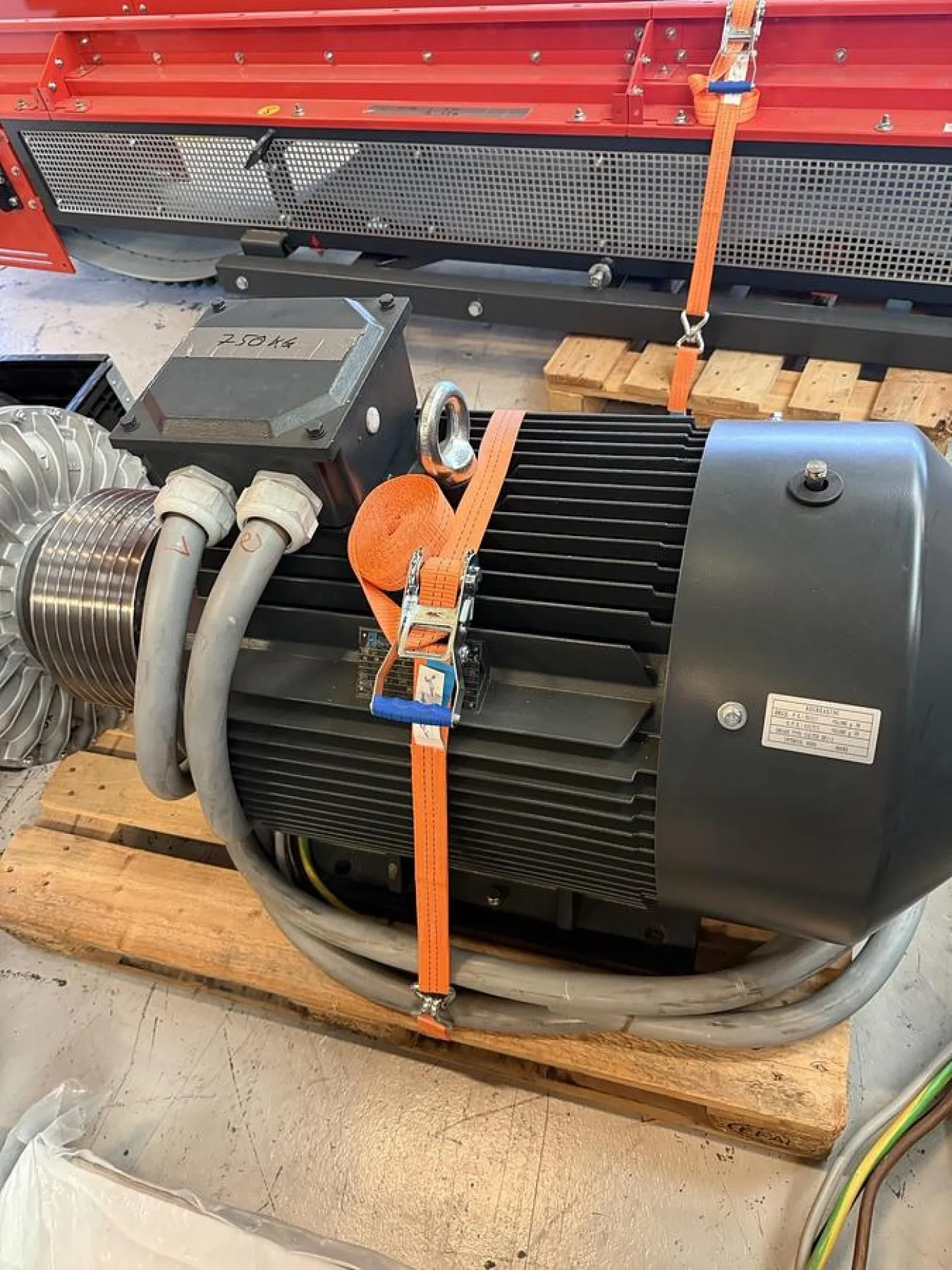 Weima WLK 1500 Shredder & Rapid Granulator G400 90KUB Full Traitement en cours Line - 4