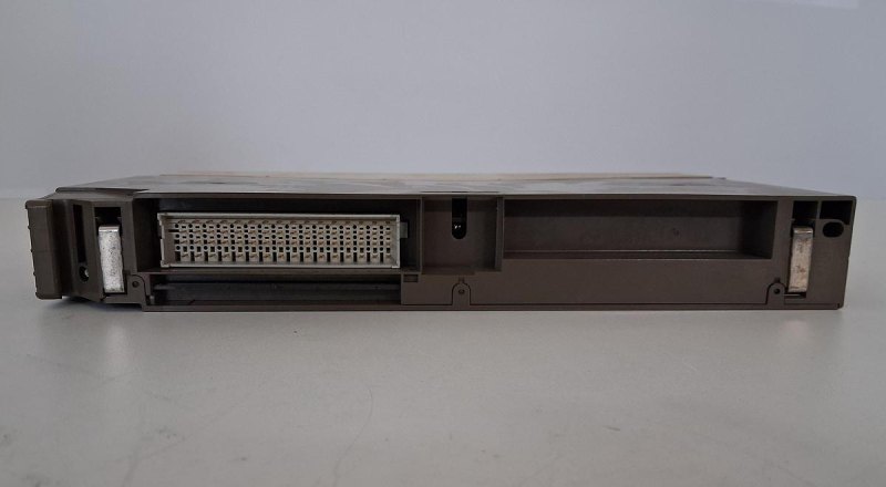 Siemens SIMATIC S5 6ES5 943-7UA22 Kommunikationsmodul