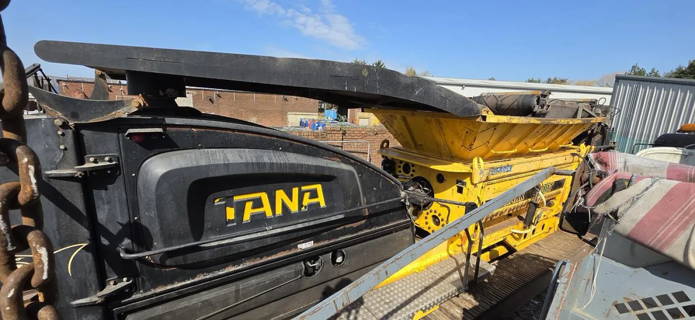 2015 TANA Shark 440DT Eco Slow-Speed Shredder - 6