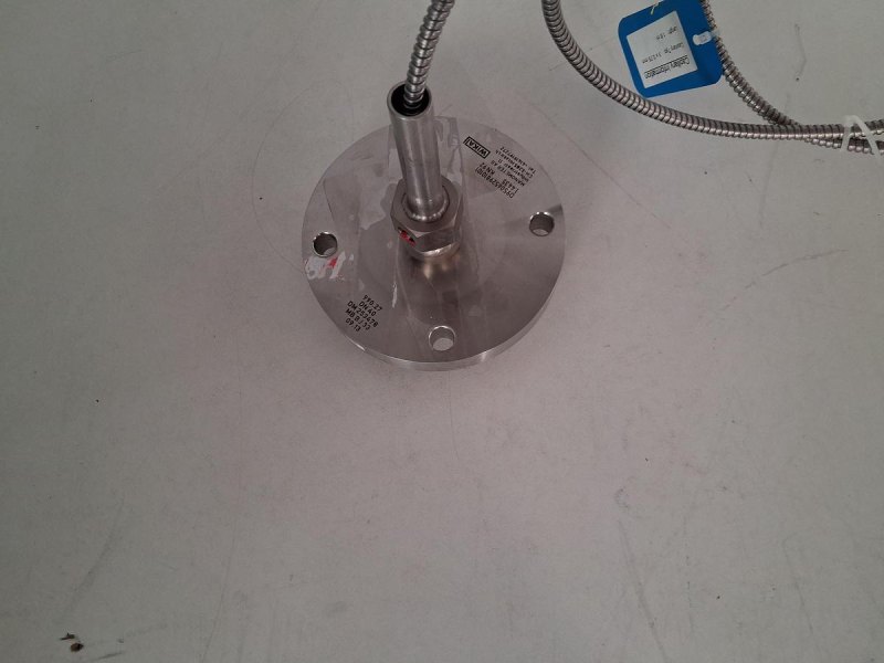 WIKA IUT-10 Druckmessumformer mit DN-40-Druckmittler
