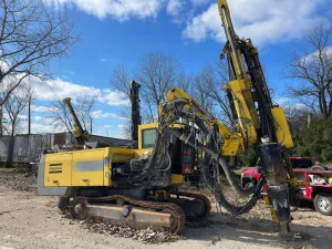 Sandvik Commando DC122R Rock Drill