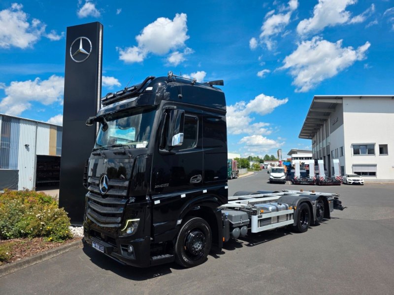 Mercedes Benz Actros 2552 L BDF Vantec hydr. liftbarer Rahmen