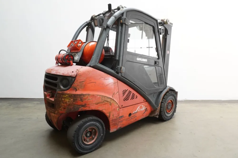 Frontstapler Linde H 35 T 393 (2010)