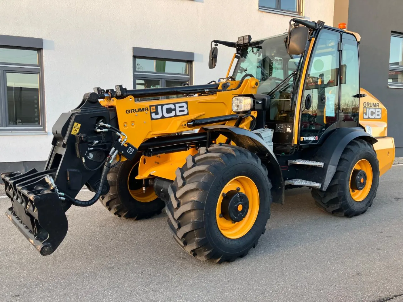 Teleskopradlader JCB TM 280S - 3